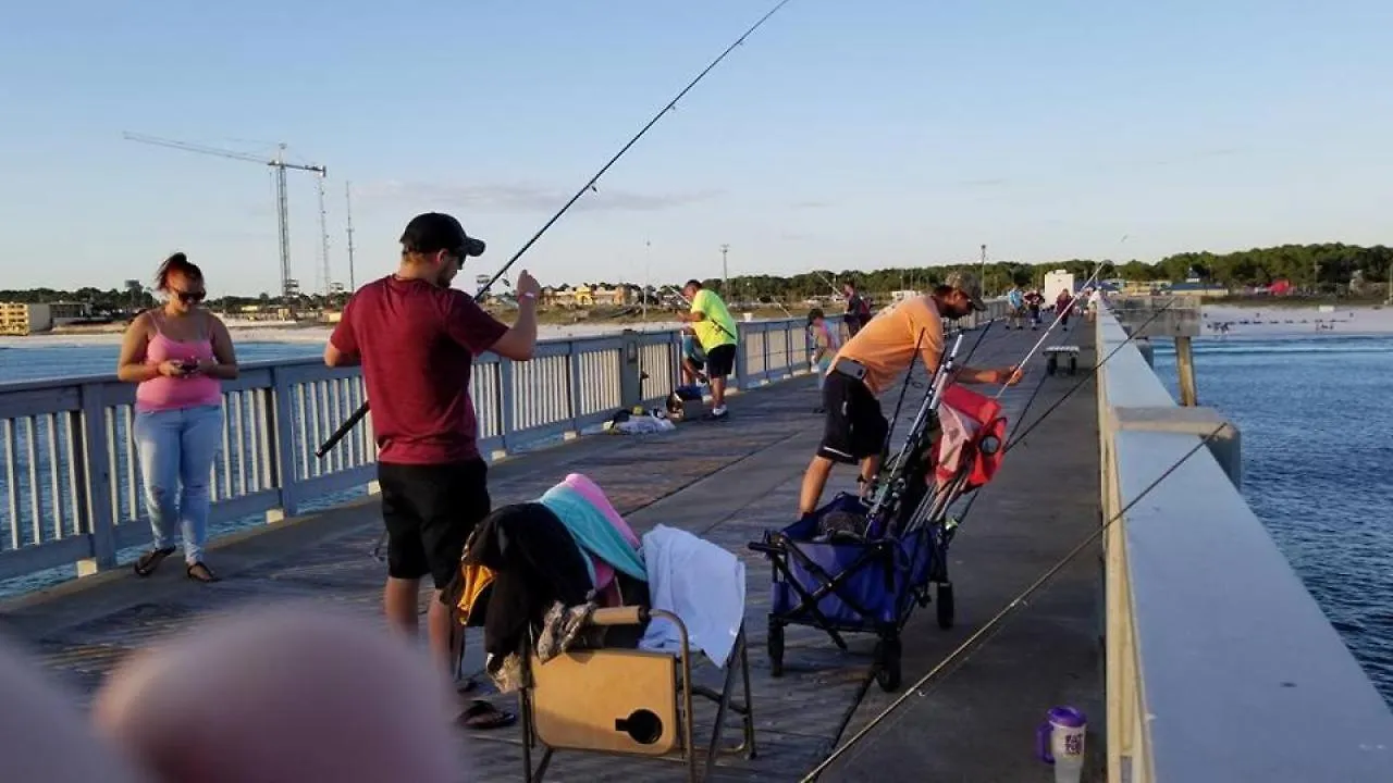 Semesterbostad Laketown Wharf 2117 'High Tide' Panama City Beach